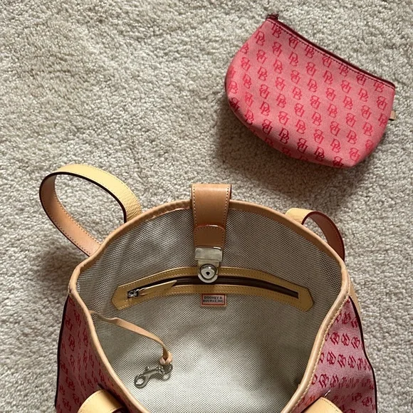 Dooney & Bourke Red and Tan Tote Bag - with matching coin purse - Picture 4 of 7
